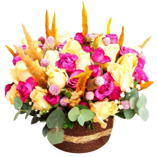 Цветочная композиция в корзине «Свидание»