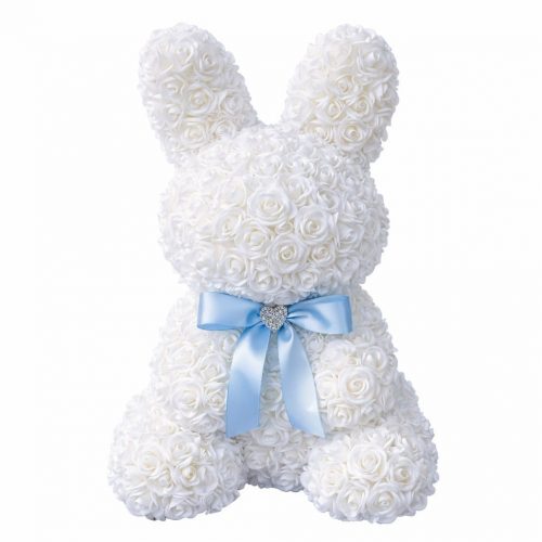Заяц из роз белый